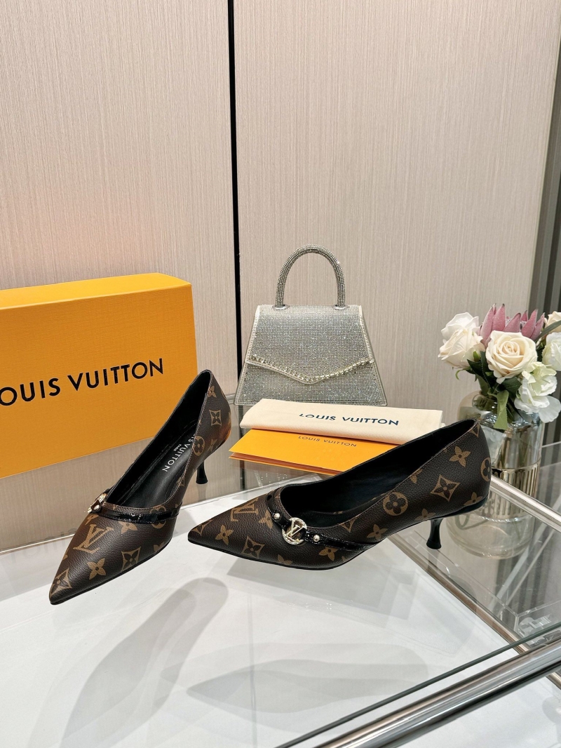 l0vis Vvtt0n heeled shoes